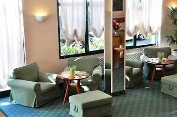 拉坎佩尼娜酒店 3*
